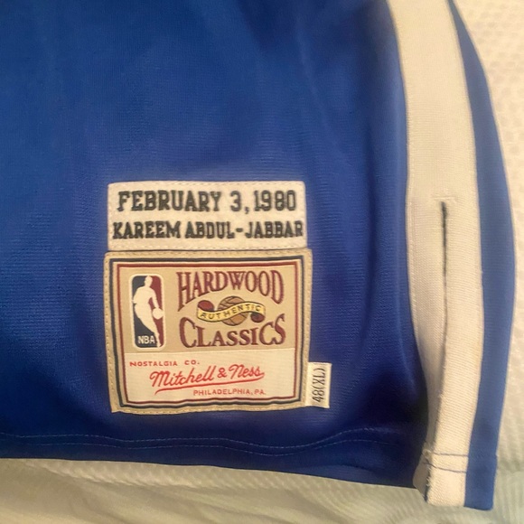 Mitchell and Ness Kareem Abdul Jabbar worn once 9/10 condition. - Picture 3 of 3